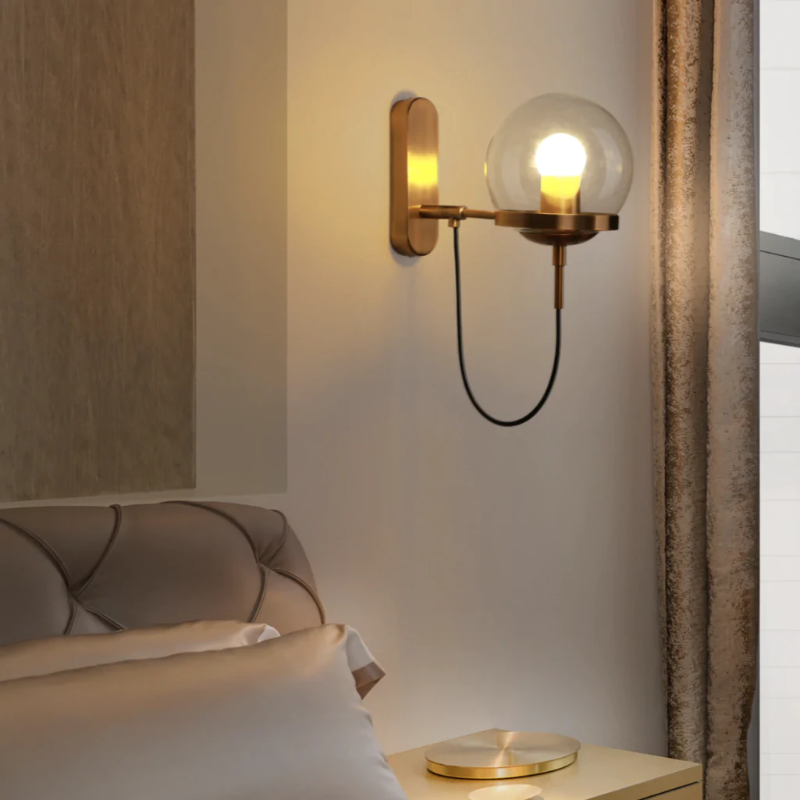 Aplique de Pared con Globo de Cristal – Estilo Elegante para Interiores-Wall Light Fixtures-Hogar88-Hogar88