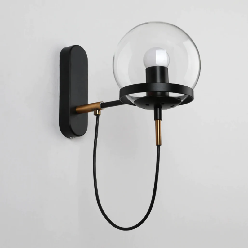 Aplique de Pared con Globo de Cristal – Estilo Elegante para Interiores-Wall Light Fixtures-Hogar88-Negro-Transparente-Hogar88