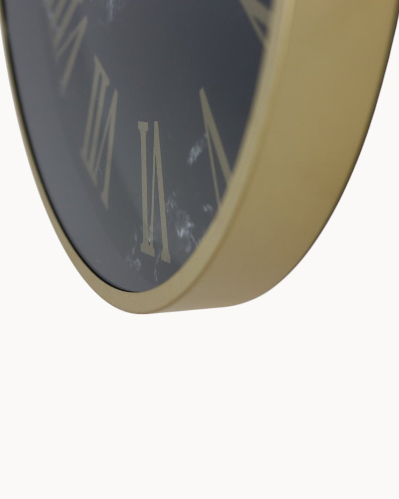 Reloj de Pared Marseille – Negro y Dorado – Metal y Efecto Mármol-Wall Clocks-Hogar88