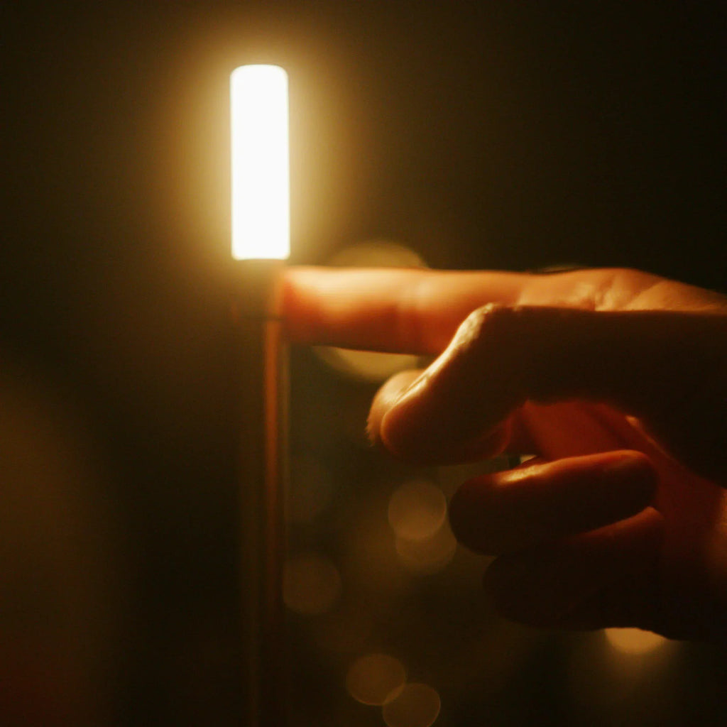 Lámpara Candelabro Nórdica Recargable de Aleación Metálica – Moderna, Elegante y Minimalista-Lamp-Hogar88-Hogar88