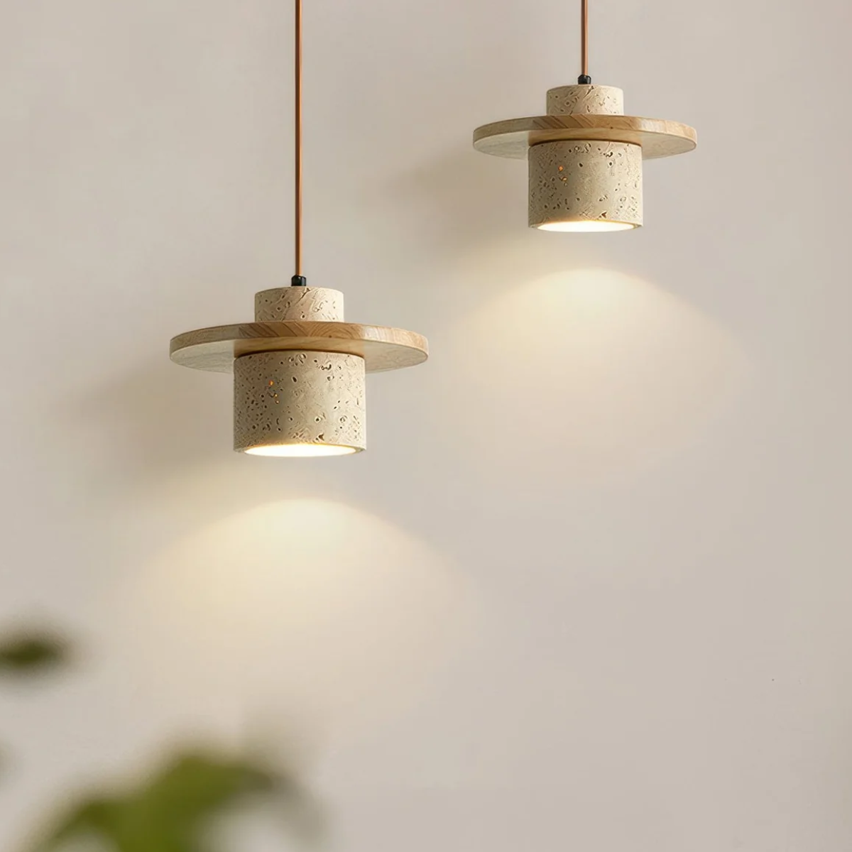 Lámpara Colgante de Travertino – Diseño Japandi con Luz Cálida-Ceiling Light Fixtures-Hogar88-Hogar88