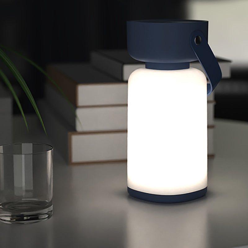 Lámpara LED Portátil Resistente al Agua – Diseño Moderno y Cilíndrico para Luz Funcional y Decorativa-Outdoor Light-Hogar88-Hogar88