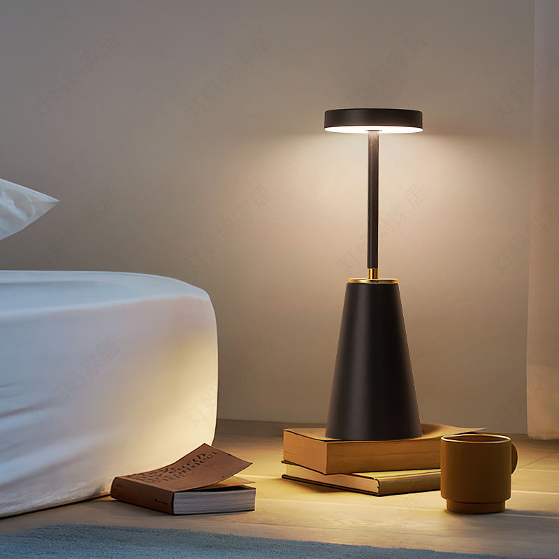 Lámpara de Mesa Inalámbrica – Iluminación Moderna con Toque Táctil-Table Lamps-Hogar88-Hogar88