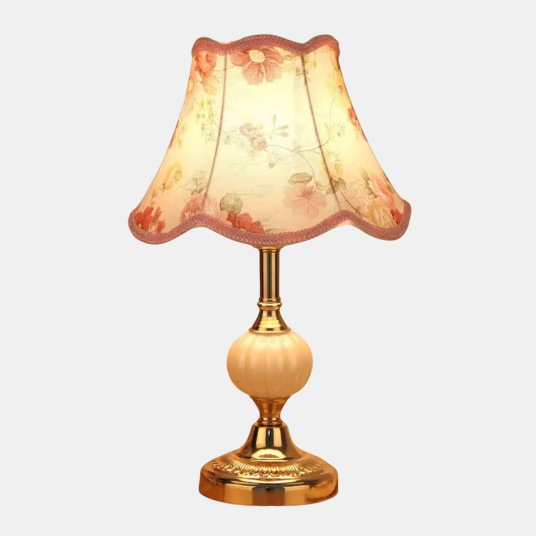 Lámpara de Mesa Nórdica de Vidrio con Acabado Cromado – Estilo Minimalista para Ambientes Sofisticados-Table Lamps-Hogar88-Modelo 2-Hogar88