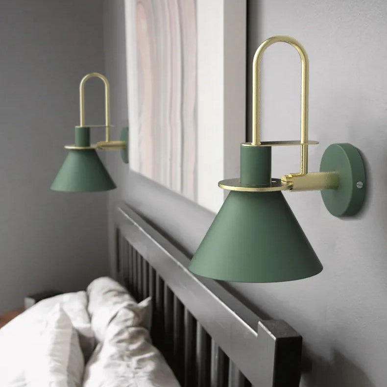 Lámpara de Pared Elegante – Luz Funcional para Resaltar Arte y Crear Atmósfera Sofisticada-Wall Lamp-Hogar88-Hogar88