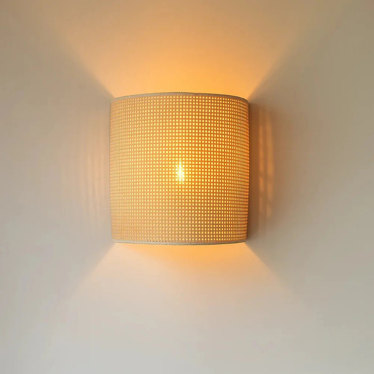 Lámpara de Pared de Ratán – Iluminación Natural para Decoración Bohemia Moderna-Wall Lamp-Hogar88-Hogar88