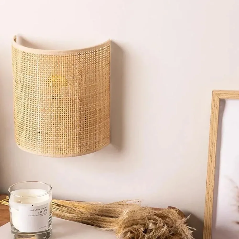 Lámpara de Pared de Ratán – Iluminación Natural para Decoración Bohemia Moderna-Wall Lamp-Hogar88-Hogar88