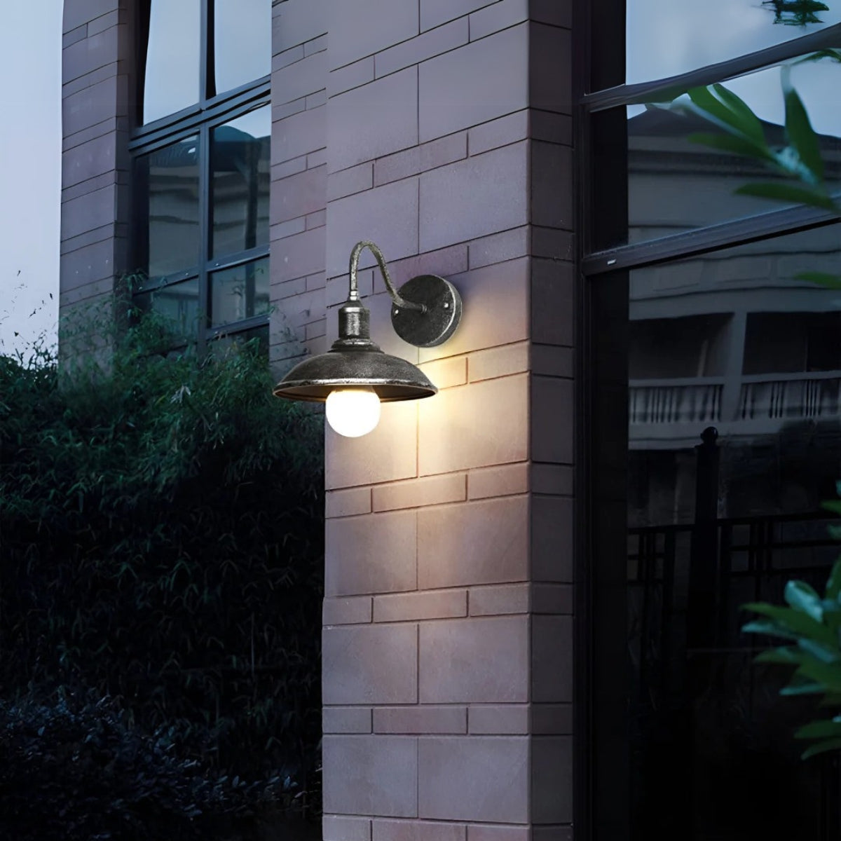 Lámpara de Poste Exterior Minimalista – Luz Funcional para Seguridad y Ambiente Exterior Sofisticado-Wall Lamp-Hogar88-Hogar88